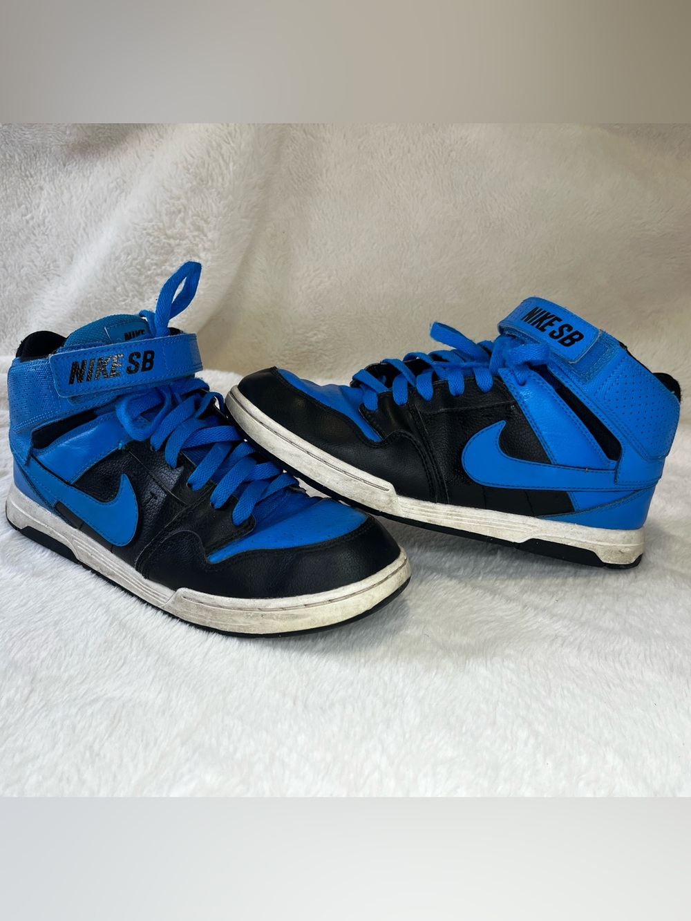 Nike SB Morgan Mid 2s Size 7Y / Women’s 8.5